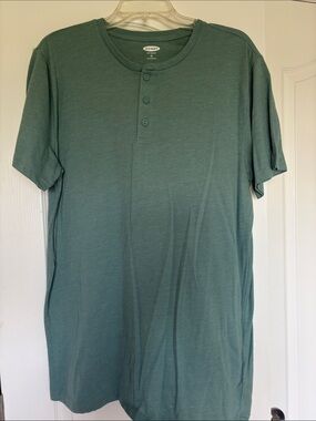 Old Navy Men's Seafoam Green Short-Sleeve Henley